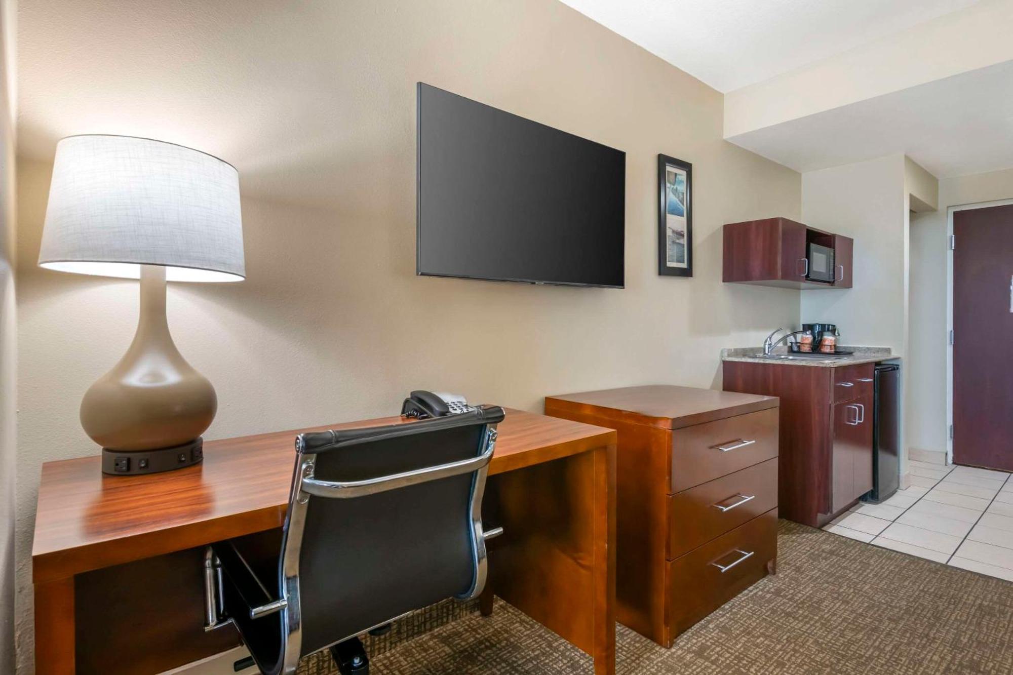 Comfort Inn & Suites Tavares North Экстерьер фото